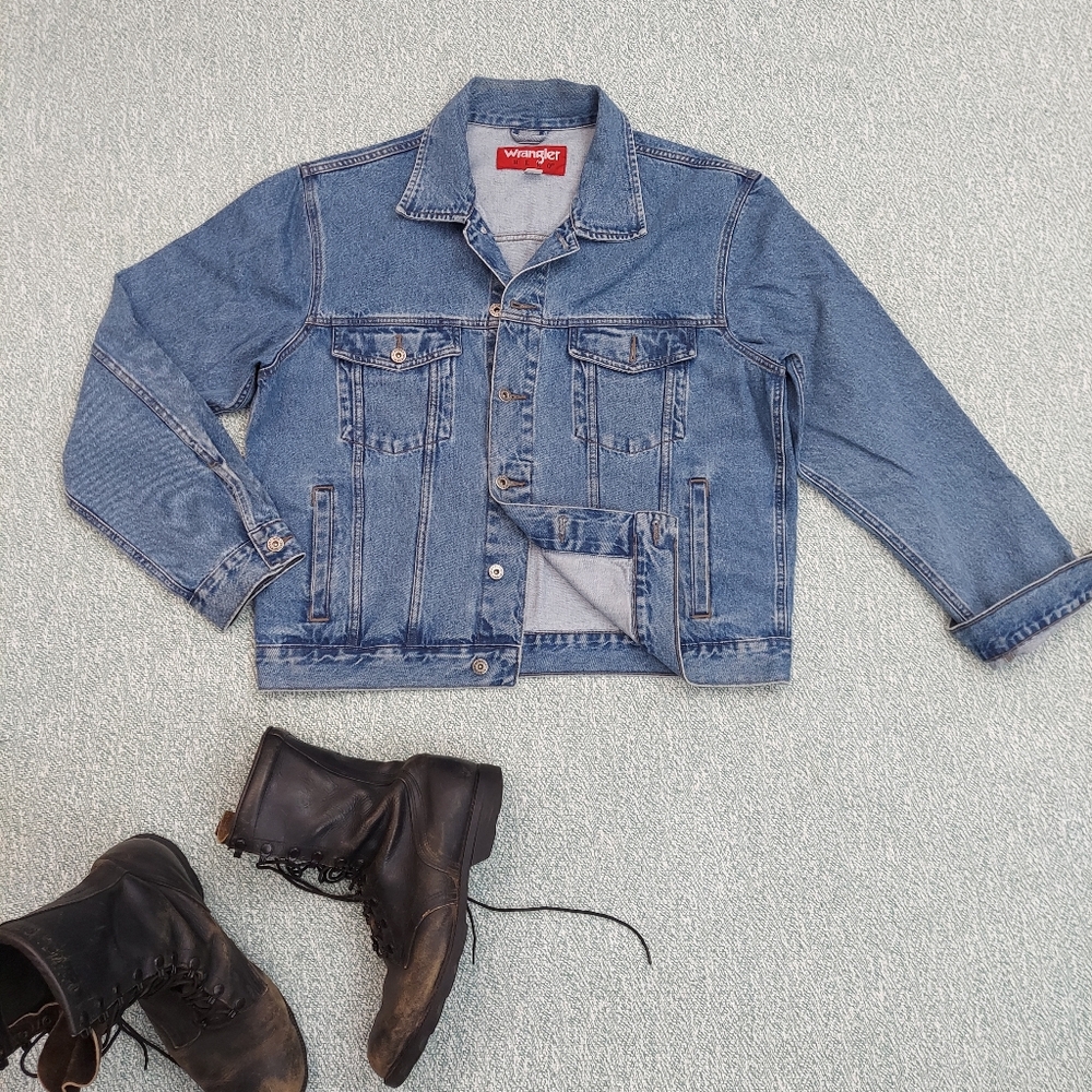Wrangler Hero Blue Denim Trucker Jacket, Sz L Mens